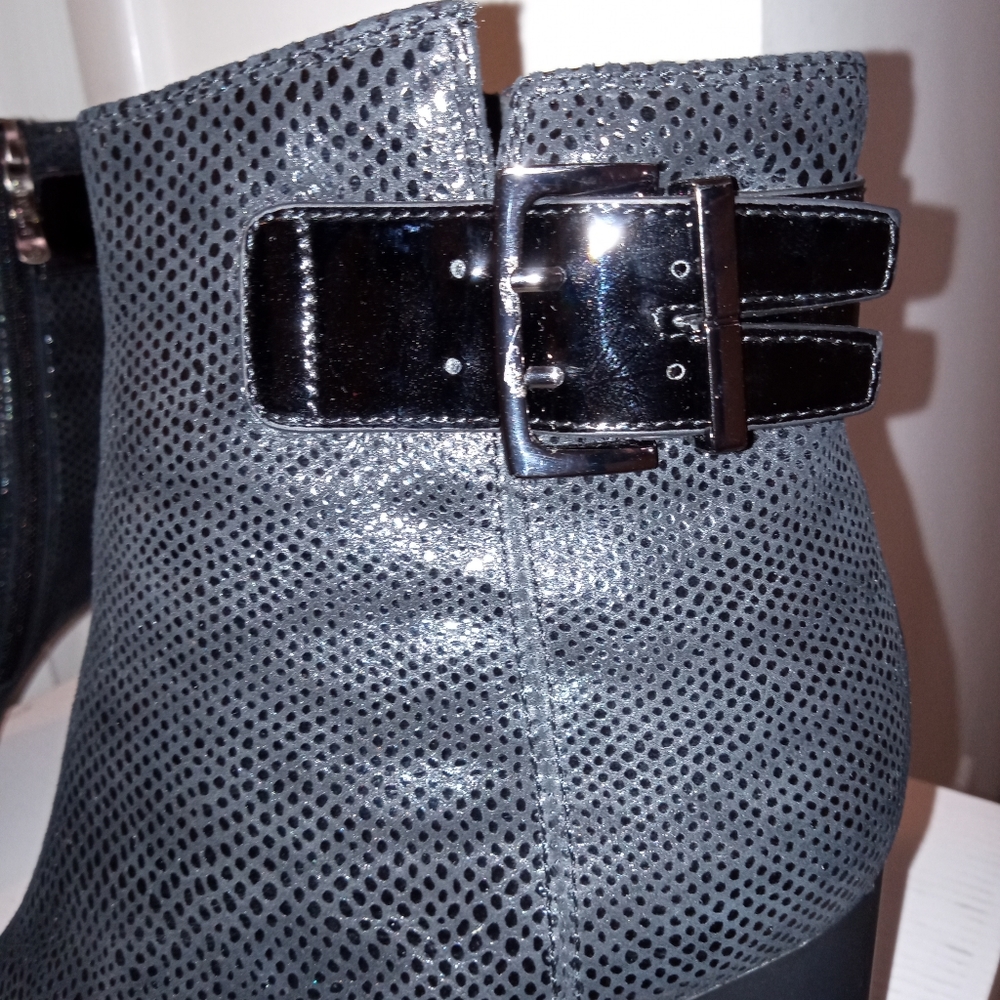 Cavaletto Nabuck Snake Pattern Boots Size 7-7.5 - image 5